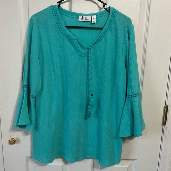 Denim&Co Tops - D&Co top. Size M. ruffled sleeves
